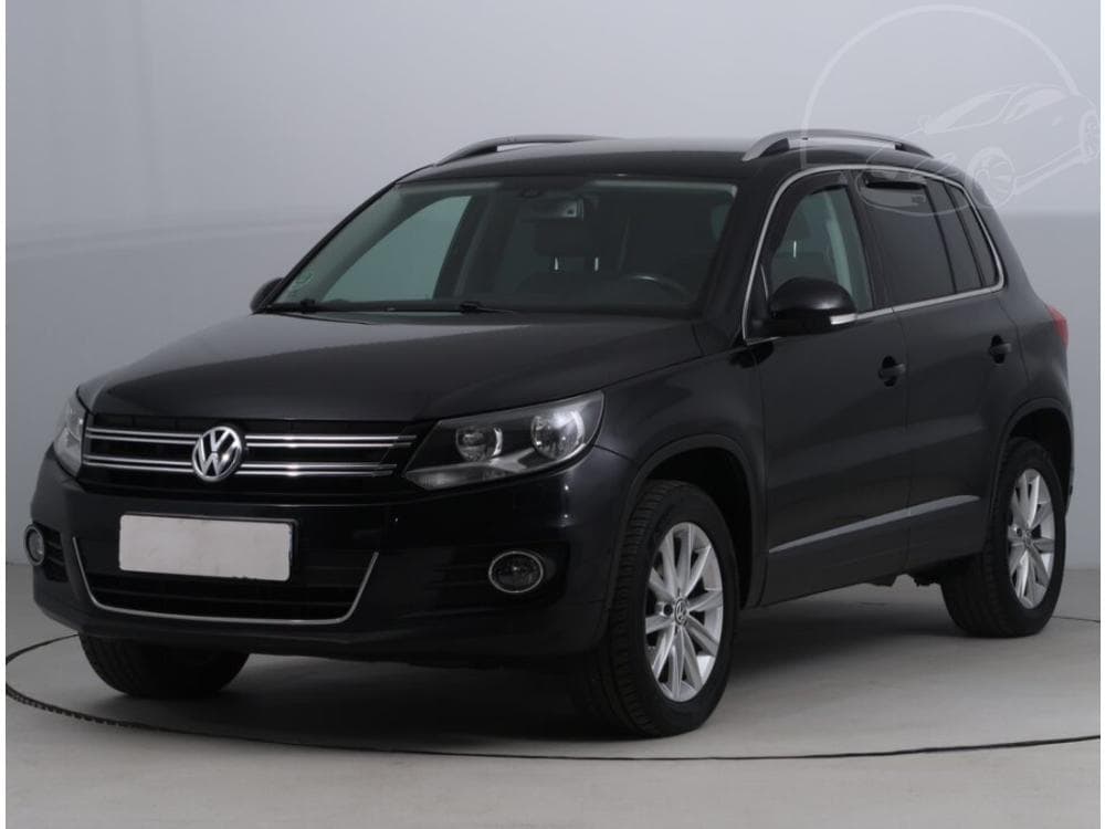 2011 Volkswagen TIGUAN - 4