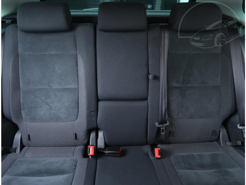 2011 Volkswagen TIGUAN - 28