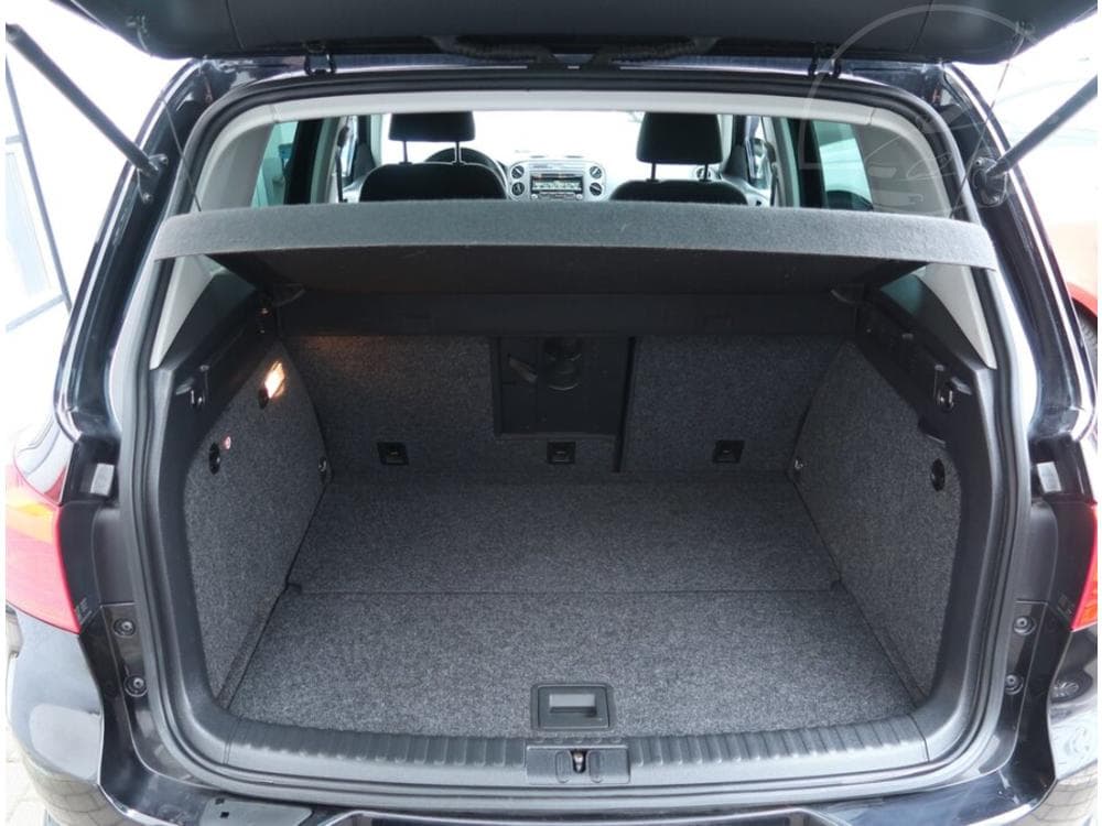 2011 Volkswagen TIGUAN - 40