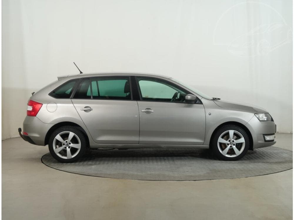 2014 Škoda RAPID - 11