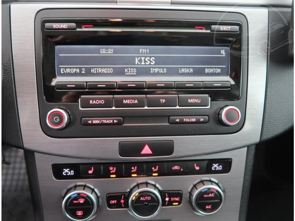 2014 Volkswagen PASSAT - 12