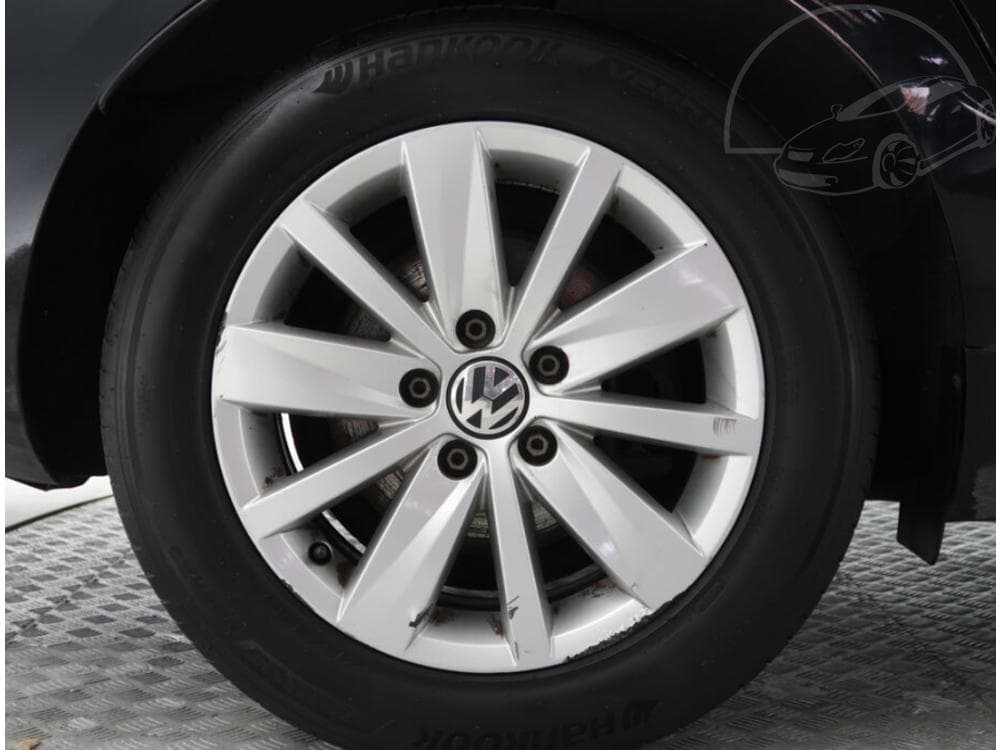 2014 Volkswagen PASSAT - 14