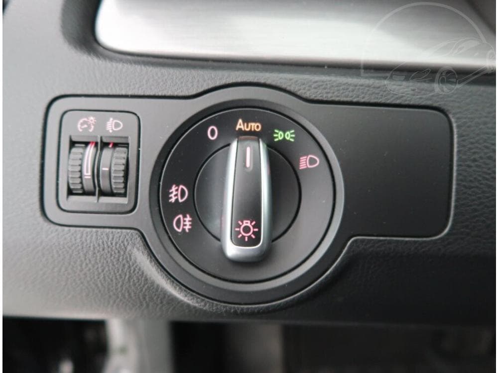 2014 Volkswagen PASSAT - 15