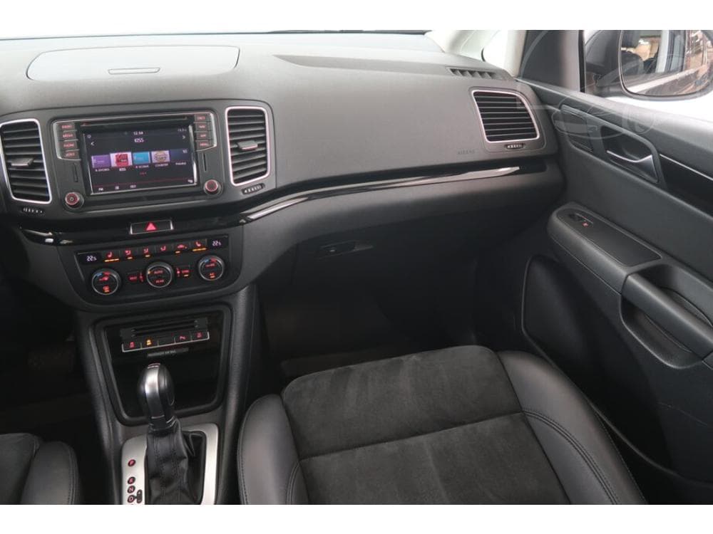 2021 Volkswagen SHARAN - 8