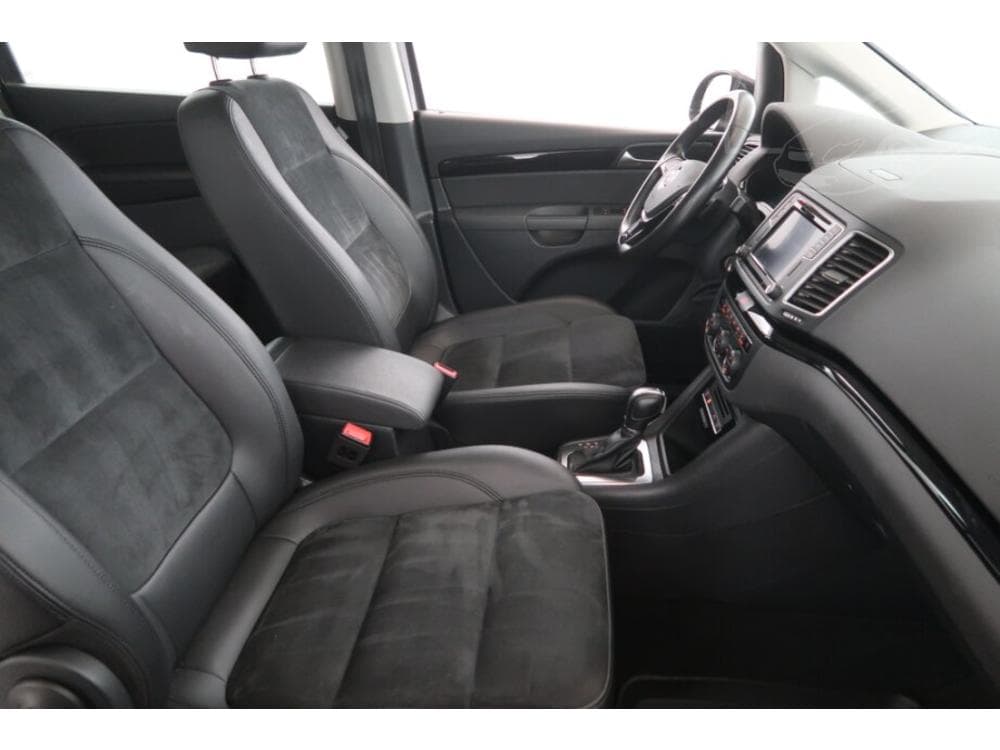 2021 Volkswagen SHARAN - 9