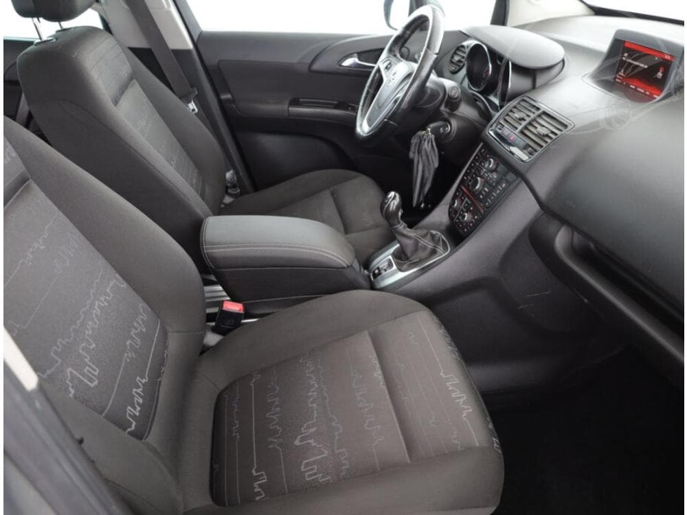 2016 Opel MERIVA - 25