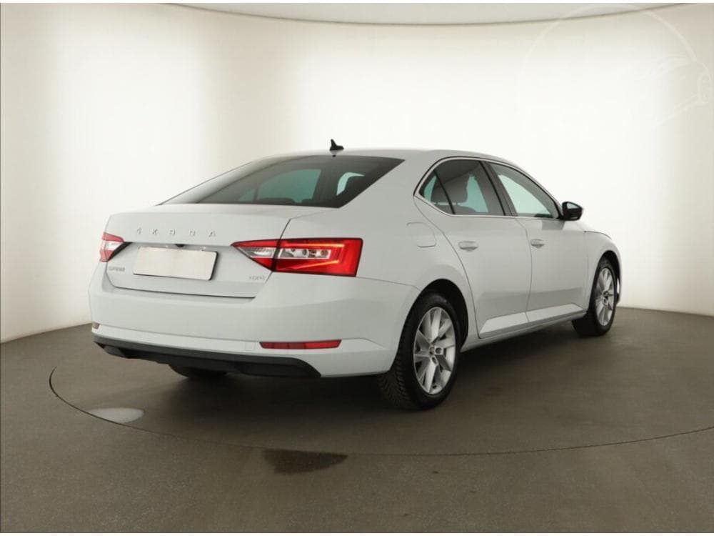 2021 Škoda SUPERB - 13