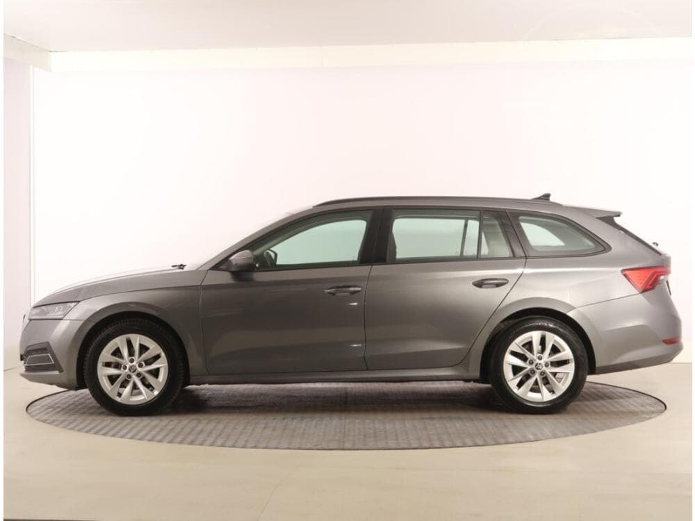 2023 Škoda OCTAVIA - 5
