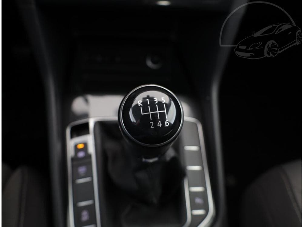 2019 Volkswagen GOLF - 31