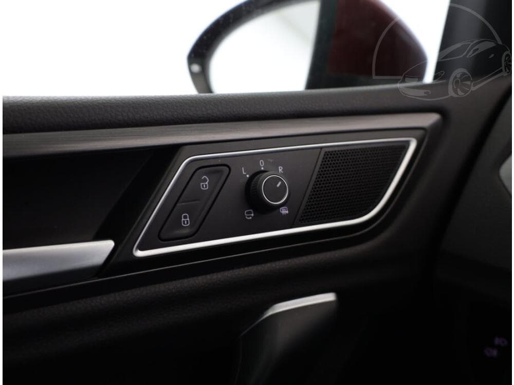 2019 Volkswagen GOLF - 43