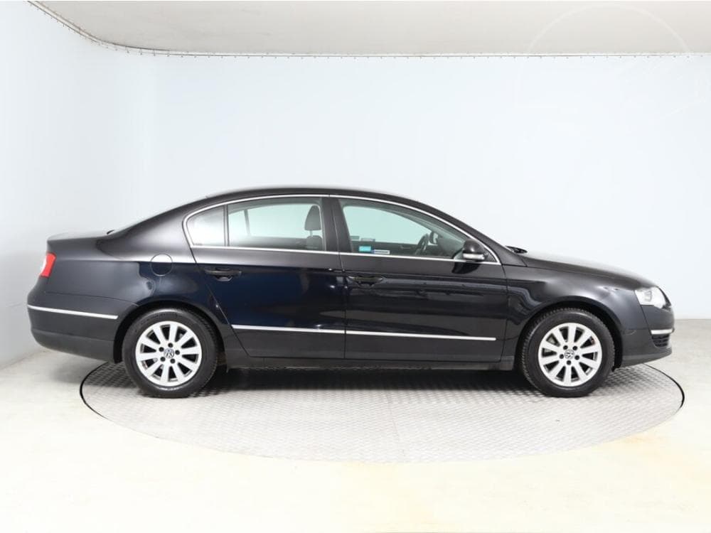 2008 Volkswagen PASSAT - 6