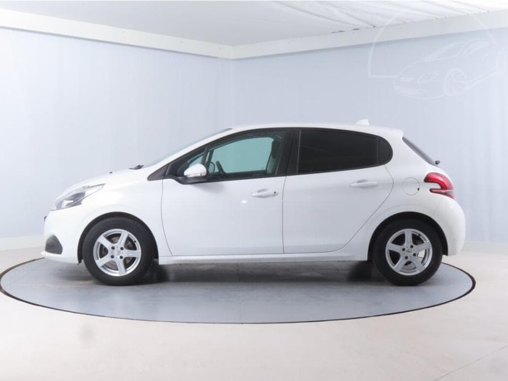 2017 Peugeot 208 - 3