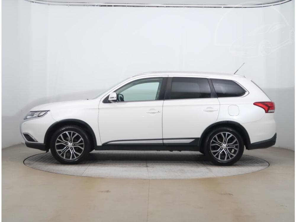 2016 Mitsubishi OUTLANDER - 5
