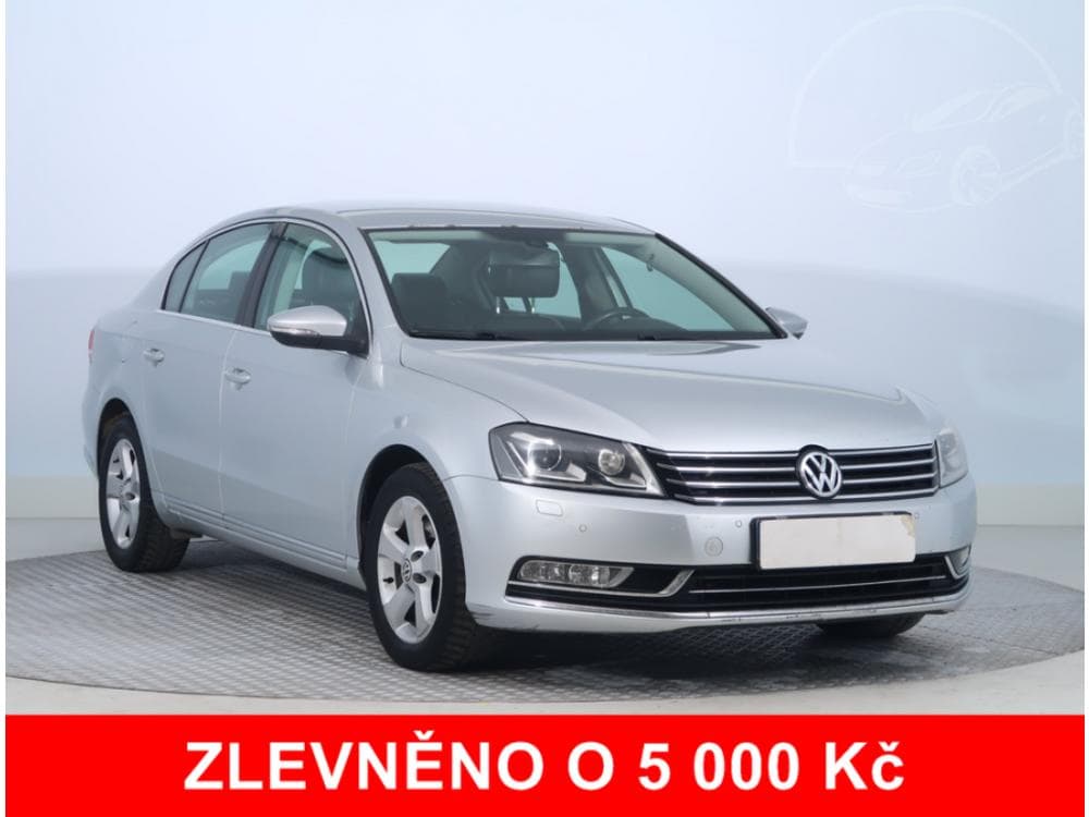 2011 Volkswagen PASSAT