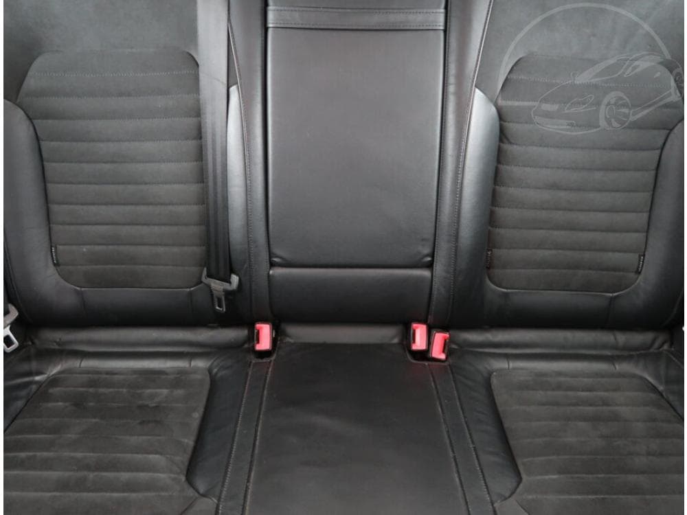 2011 Volkswagen PASSAT - 19