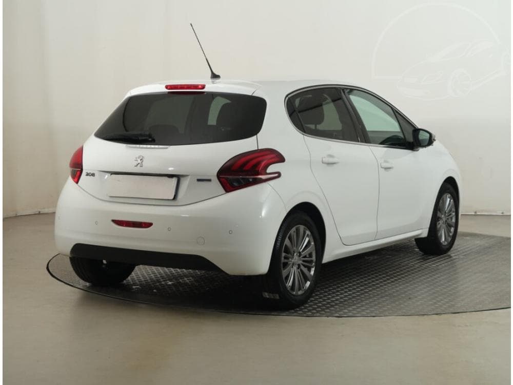 2017 Peugeot 208 - 9