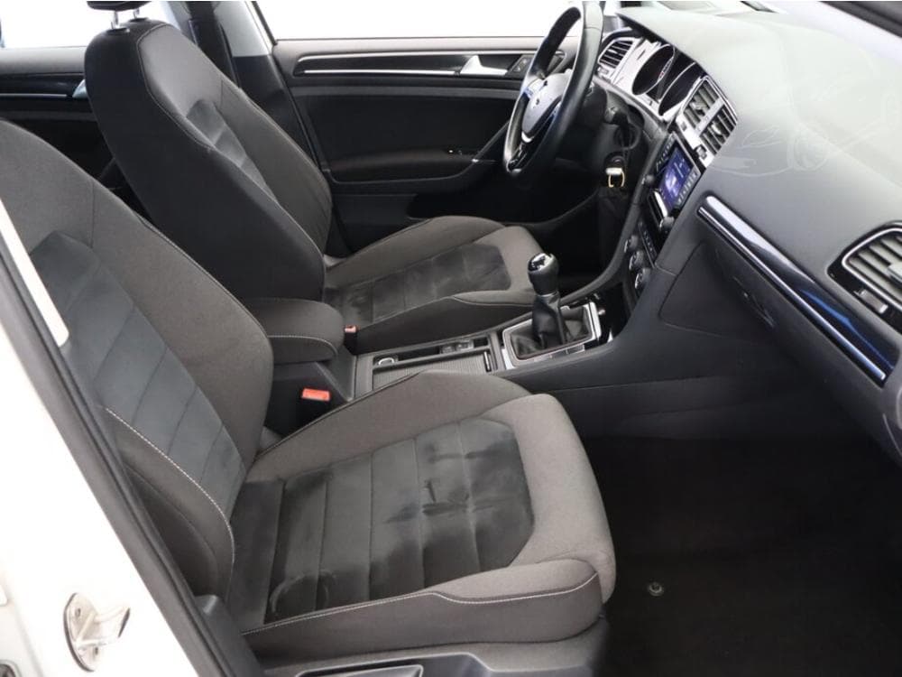 2014 Volkswagen GOLF - 13