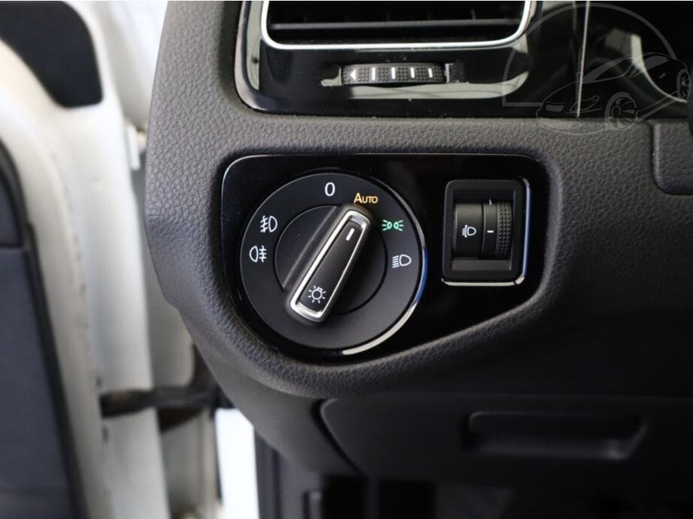 2014 Volkswagen GOLF - 23
