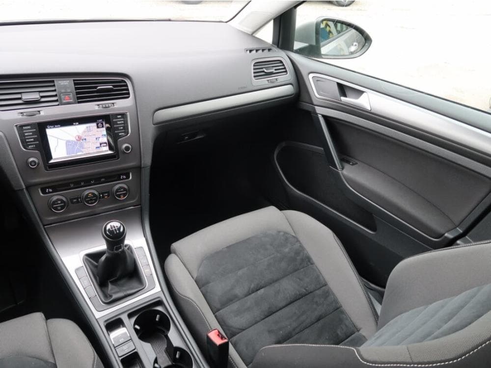 2014 Volkswagen GOLF - 8