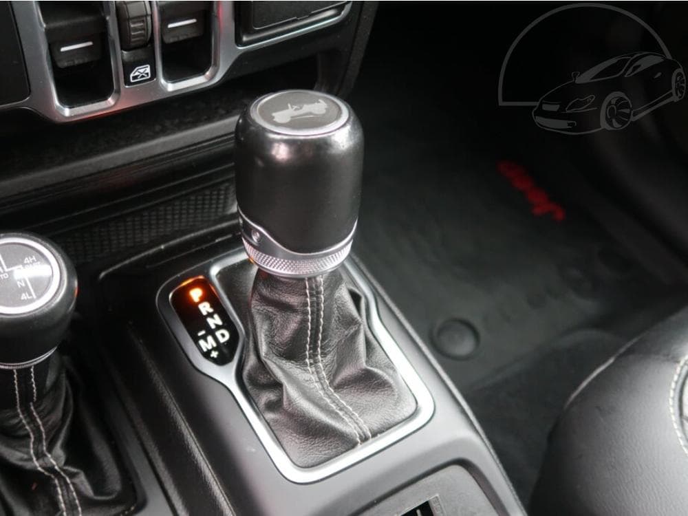 2021 Jeep WRANGLER - 25