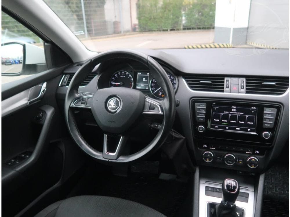 2015 Škoda OCTAVIA - 13