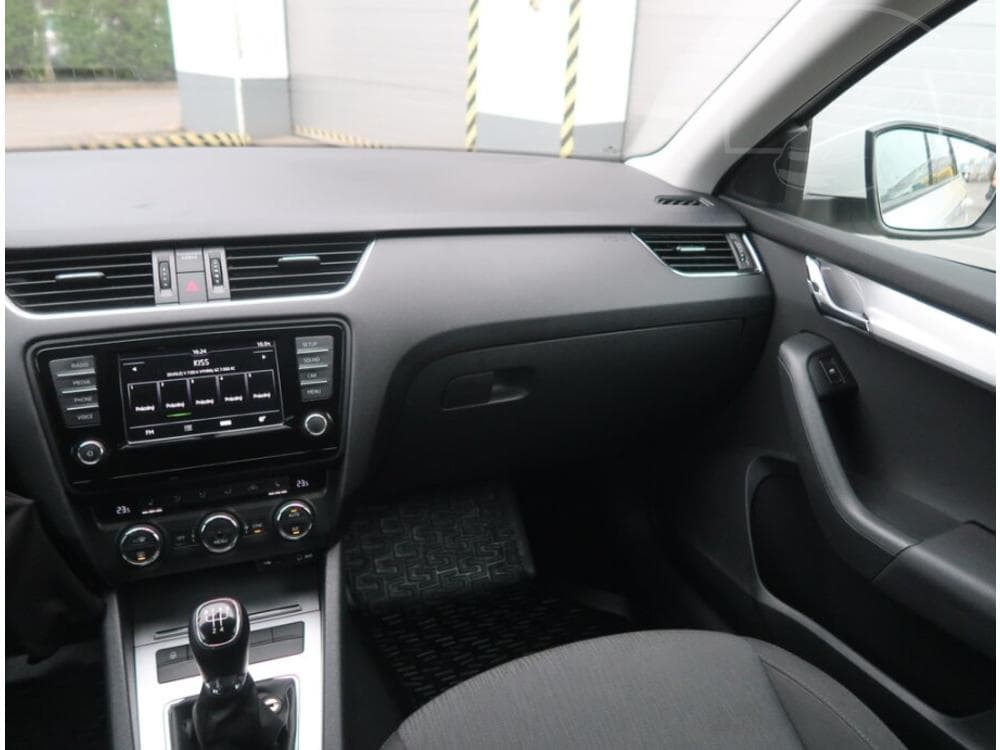 2015 Škoda OCTAVIA - 15