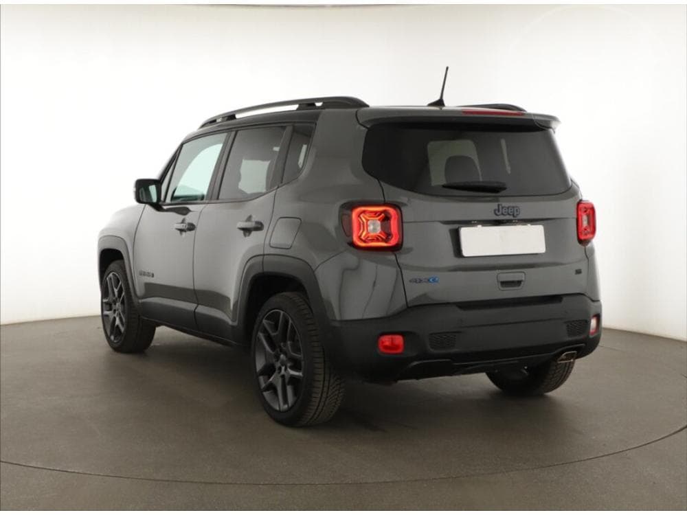 2020 Jeep RENEGADE - 10