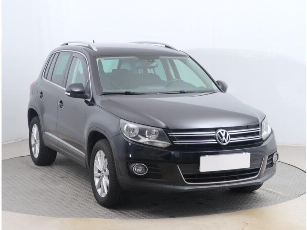 2012 Volkswagen TIGUAN