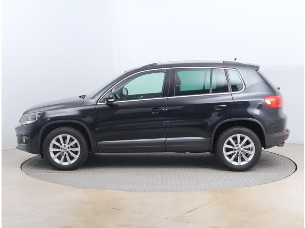 2012 Volkswagen TIGUAN - 7