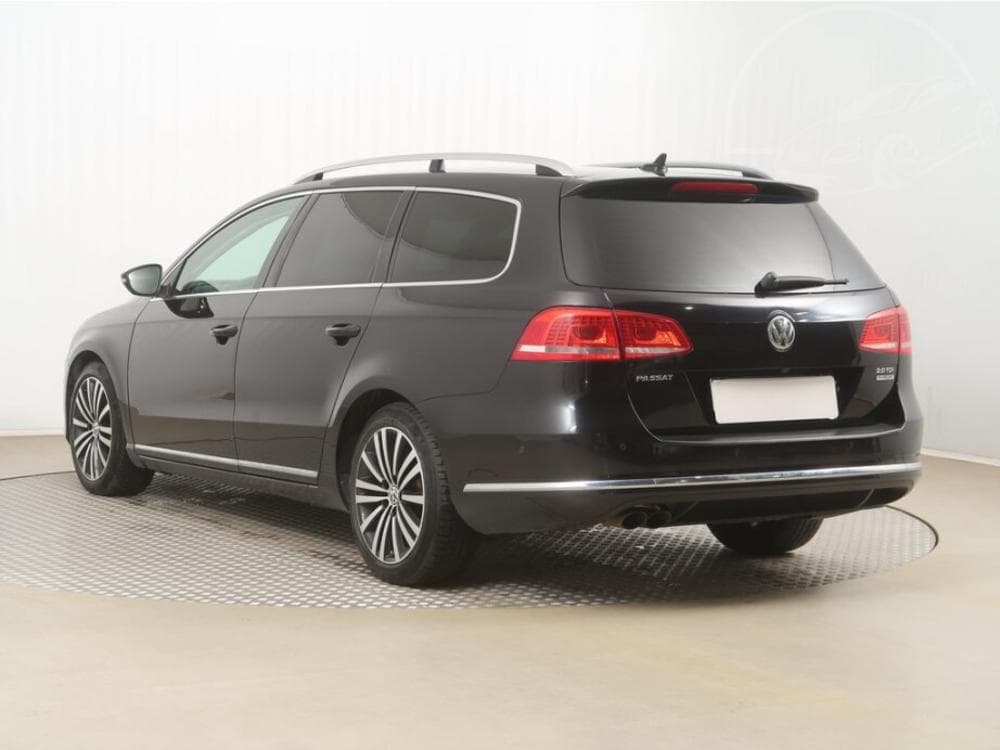 2012 Volkswagen PASSAT - 4