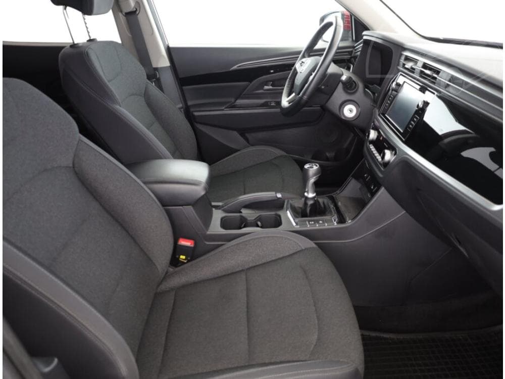2022 SsangYong KORANDO - 25