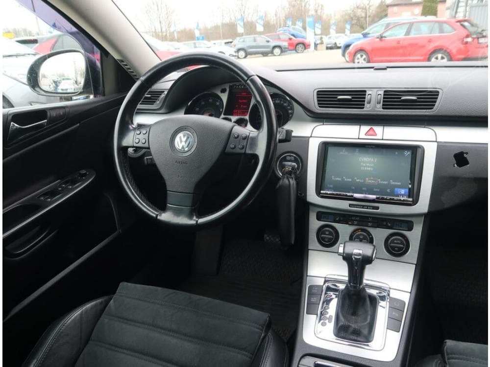2008 Volkswagen PASSAT - 7