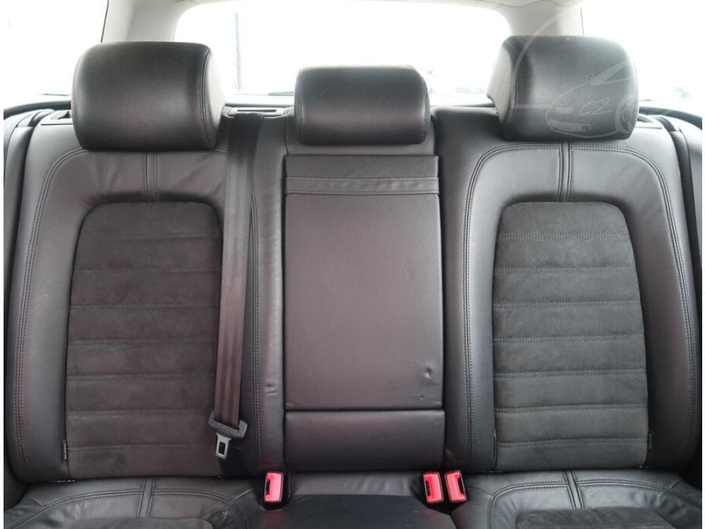 2008 Volkswagen PASSAT - 10