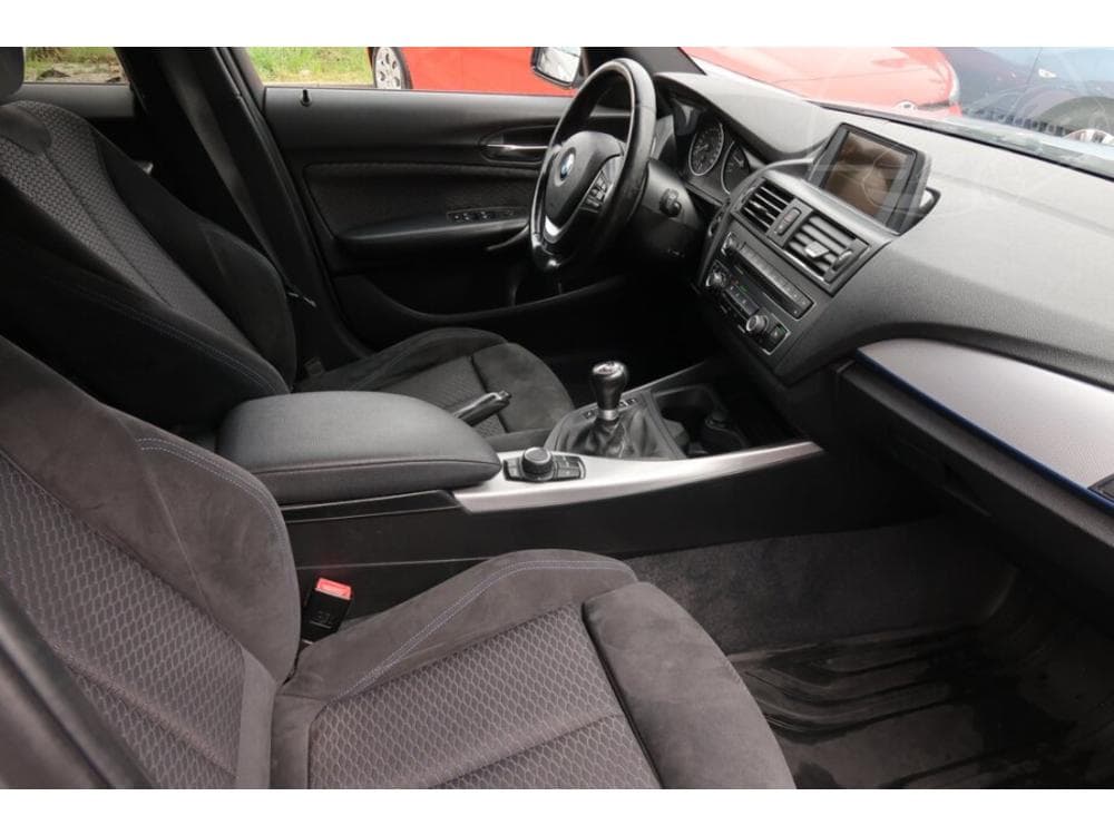 2012 BMW 1-SERIES - 17