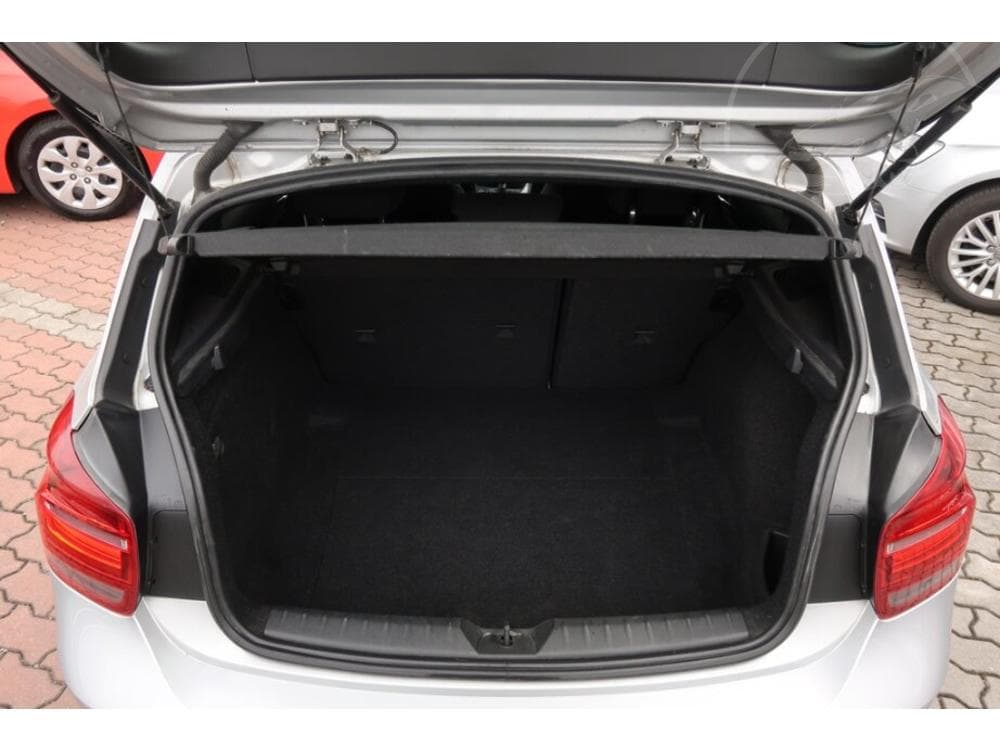 2012 BMW 1-SERIES - 25
