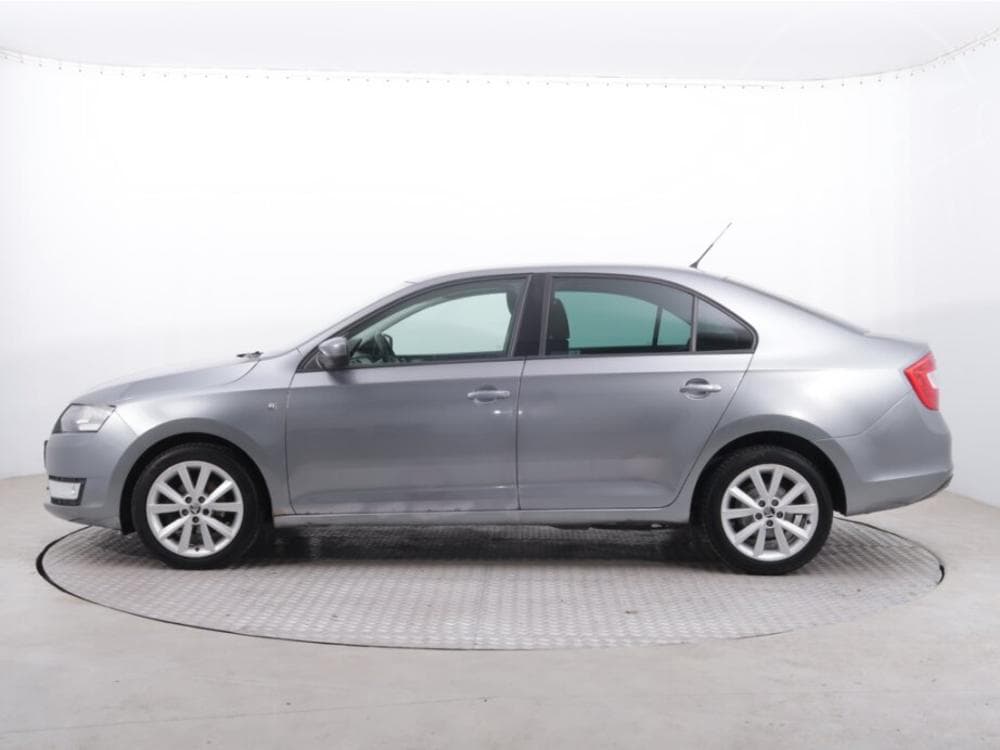 2013 Škoda RAPID - 9