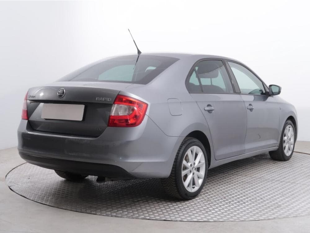 2013 Škoda RAPID - 17
