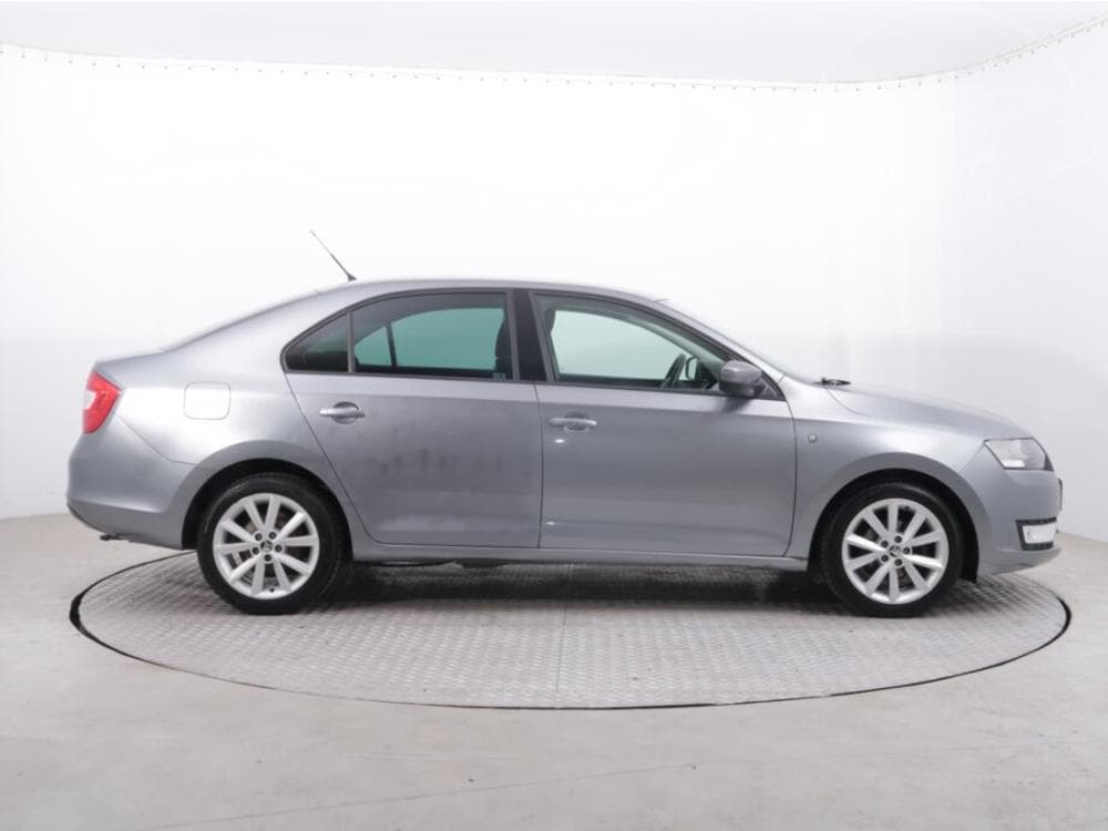 2013 Škoda RAPID - 21