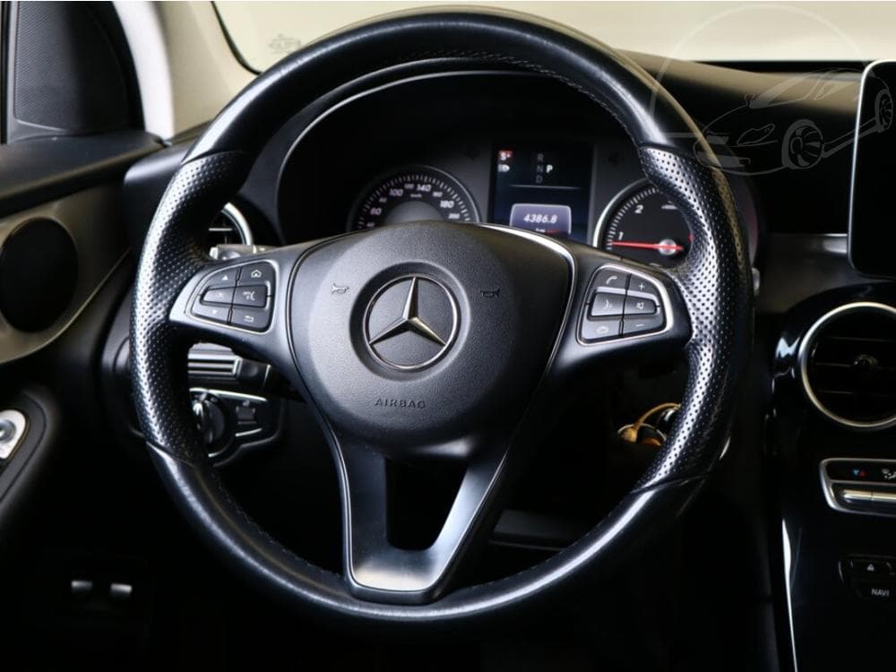 2016 Mercedes-Benz GLC - 27