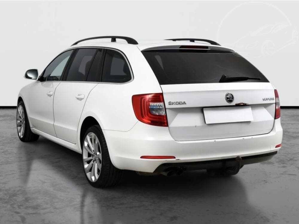 2013 Škoda SUPERB - 4