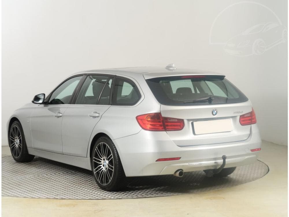 2013 BMW 3-SERIES - 10