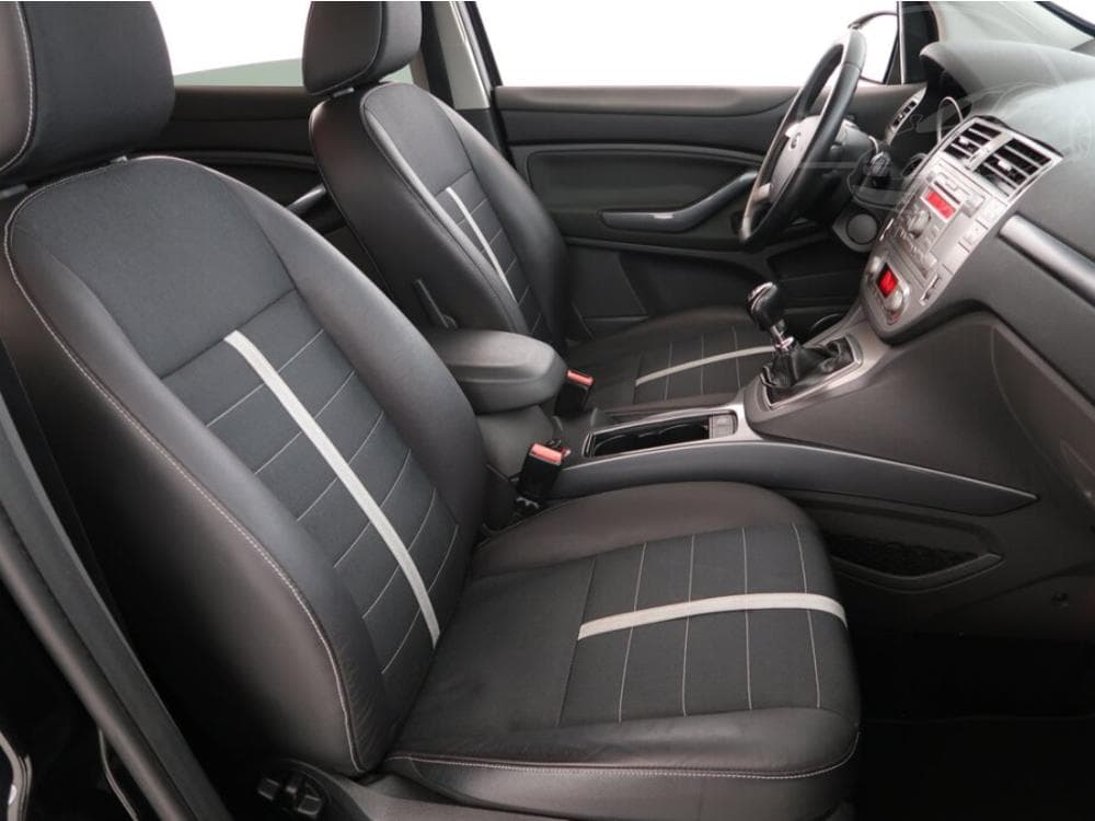 2010 Ford KUGA - 9