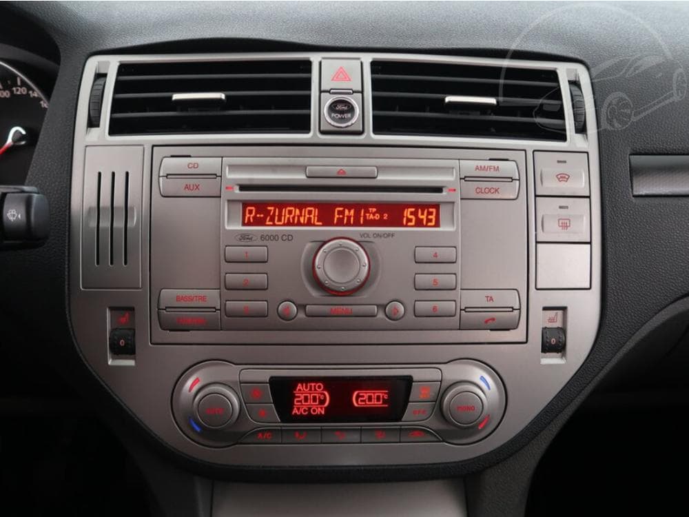 2010 Ford KUGA - 12