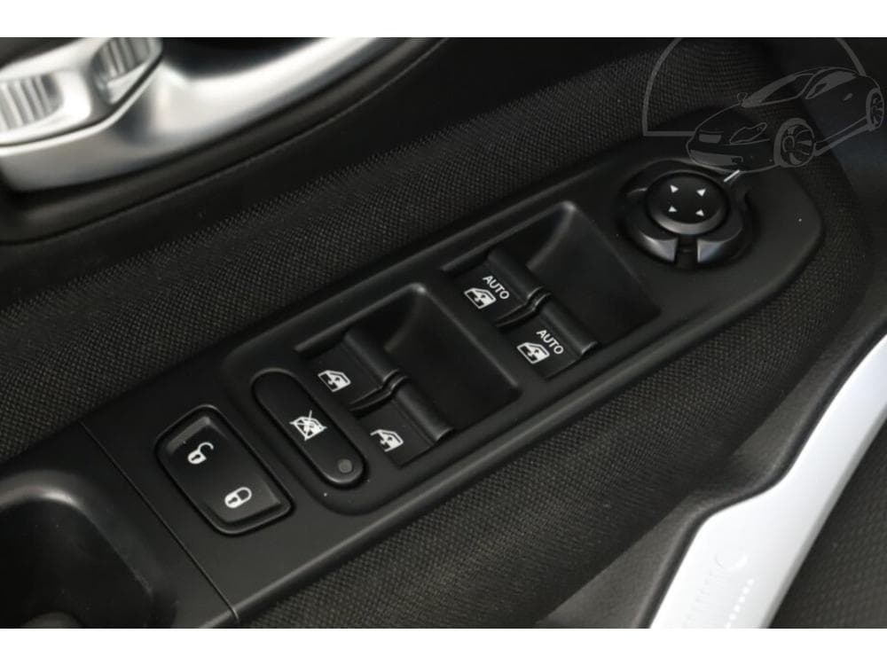2017 Jeep RENEGADE - 37