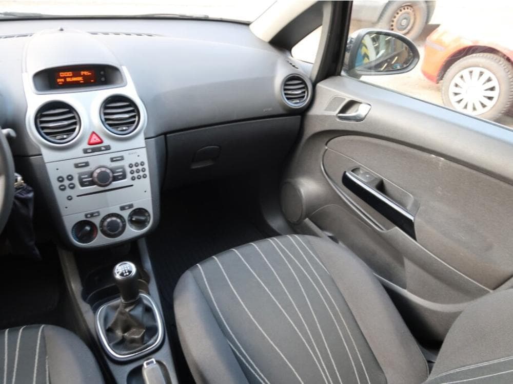 2011 Opel CORSA - 8