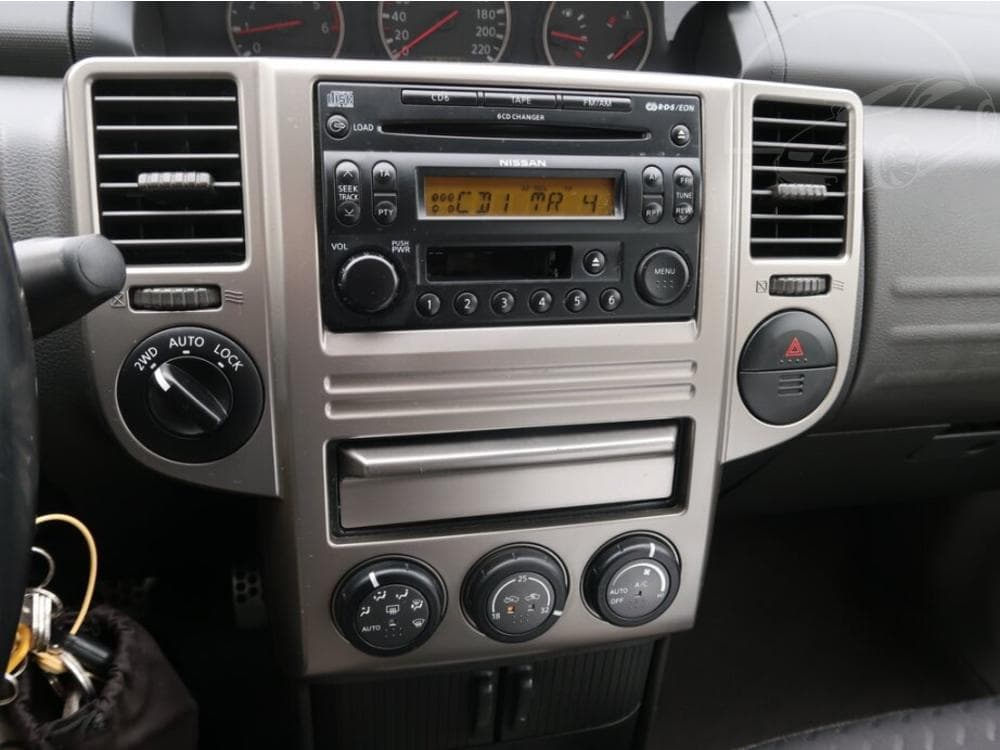2005 Nissan X-TRAIL - 12