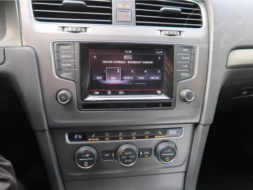 2013 Volkswagen GOLF - 12