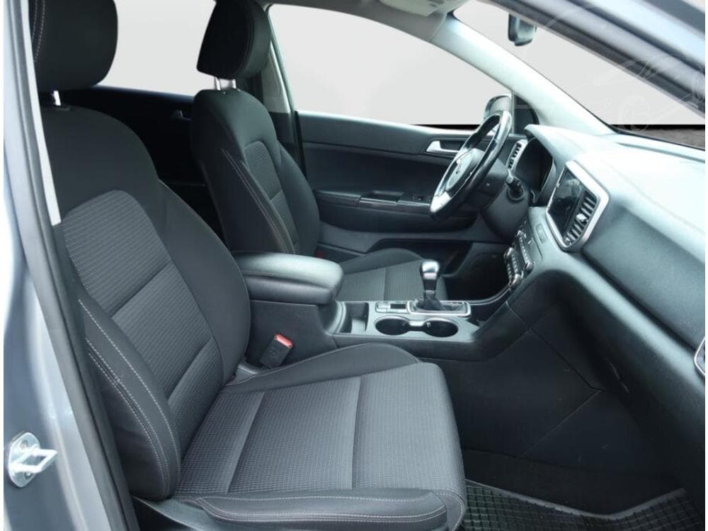 2019 Kia SPORTAGE - 9