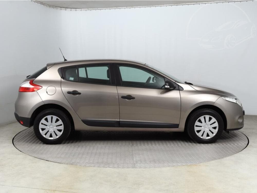 2011 Renault MEGANE - 6