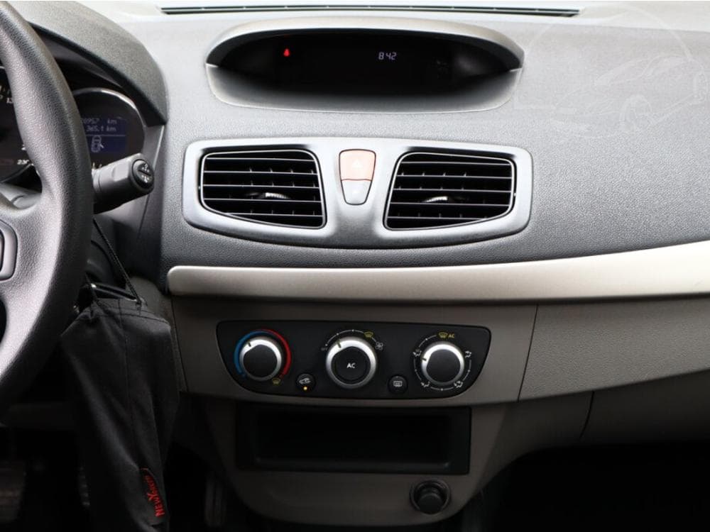 2011 Renault MEGANE - 10